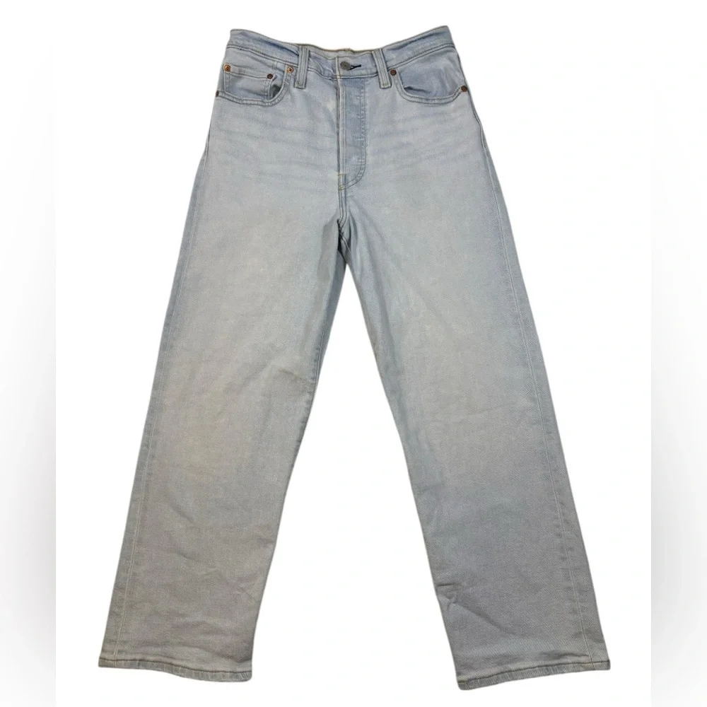 Levi’s Women’s Ribcage Ankle Straight Button Fly Light Wash Jeans | Size 28x27